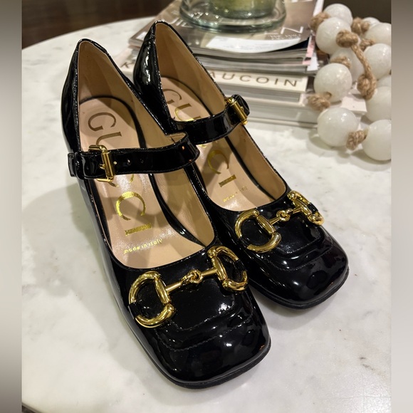 Designer Black Patent Leather Horsebit Mark Jane Pumps - Picture 2 of 10